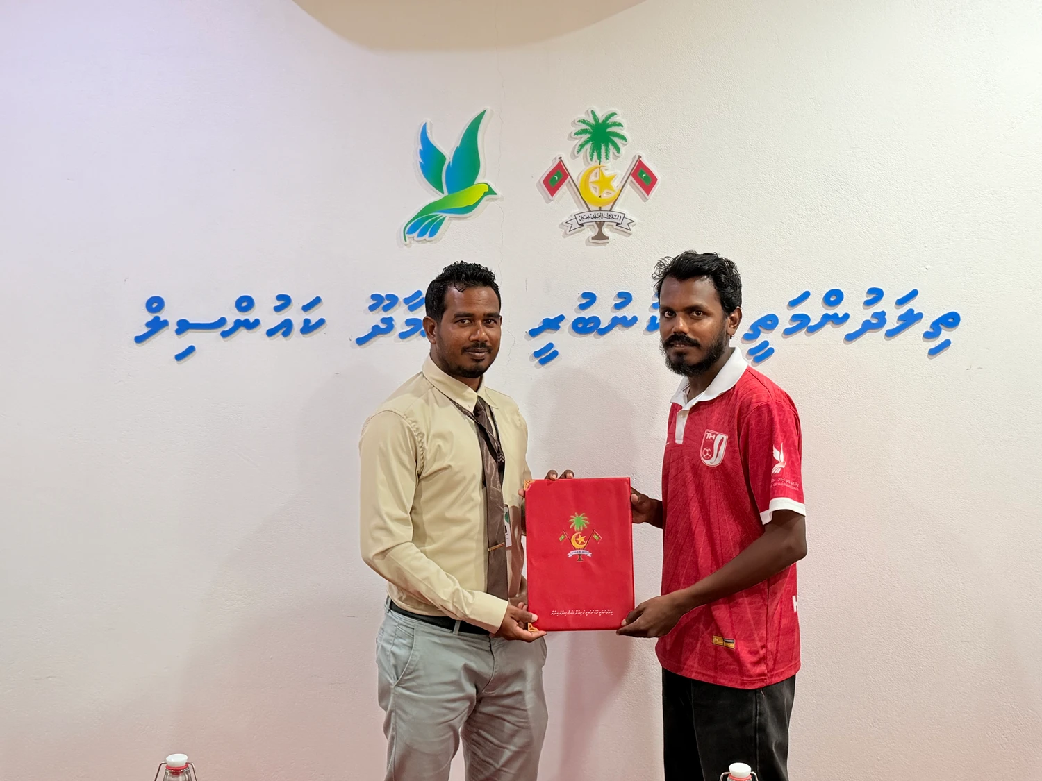 ޖަވާޙިރުލް ޤުރުއާން މުބާރާތް 1448 އިންތިޒާމުކުރުމަށް ހަނިމާދޫ ކައުންސިލުން "ޑްރާފް އެންޑް ކްރާފްޓް" އާއެކު އެއްބަސްވުމުގައި ސޮއިކޮށްފި