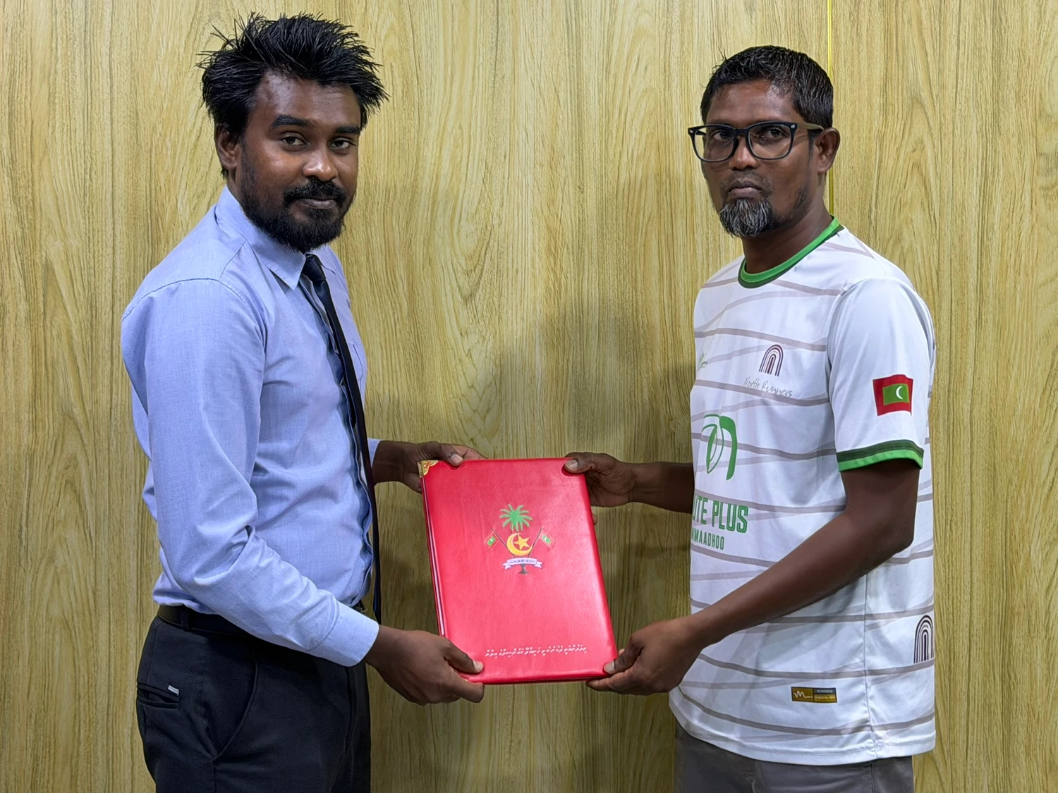 ހަނިމާދޫގެ ޕާކްތަކަށް ބޭނުންވާ ސާމާނު ސަޕްލައިކޮށް އިންސްޓޯލްކުރުމަށް "މިނެޓް ޕްލަސް" އާއެކު އެއްބަސްވުމުގައި ސޮއިކޮށްފި